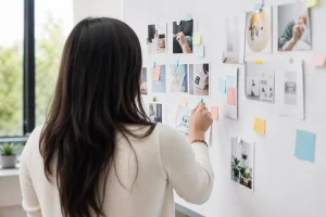How to Choose a Social Media Management Service: Criteria & Questions to Ask
